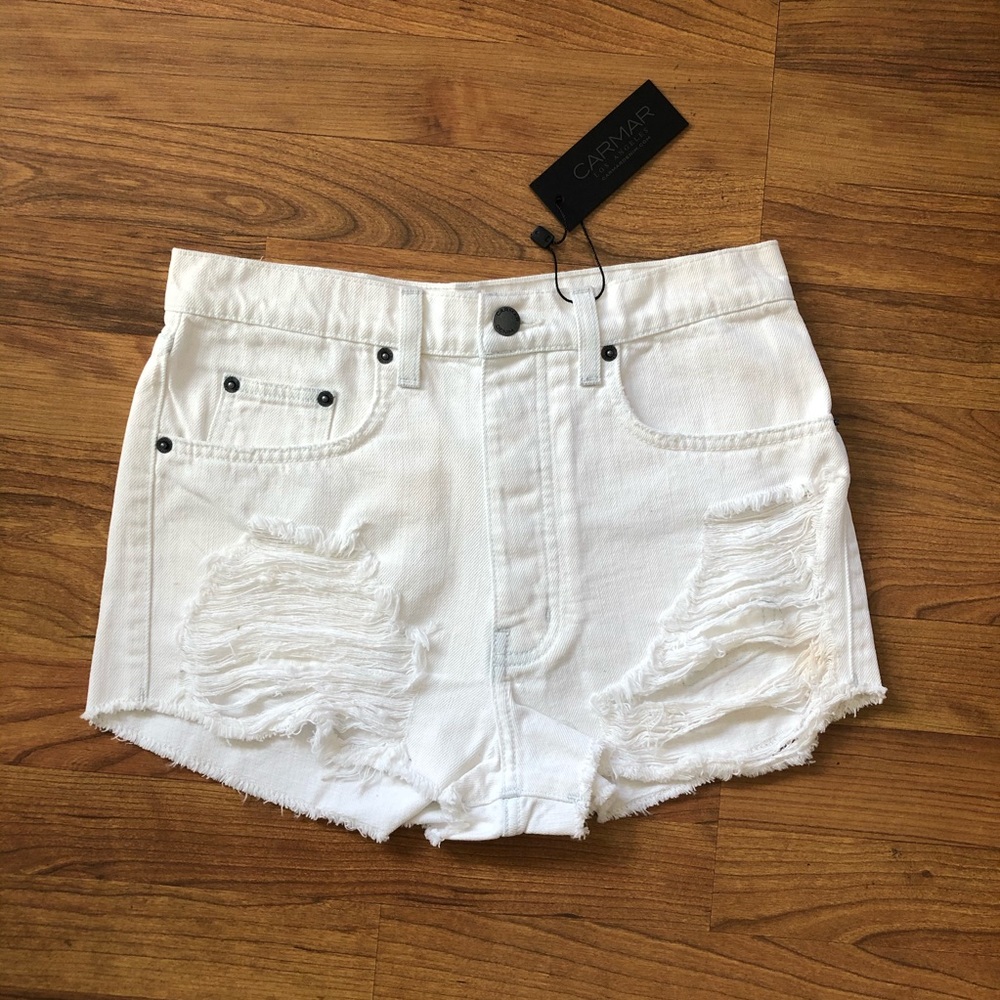 Distressed High Waisted Short - Picture 2 of 8